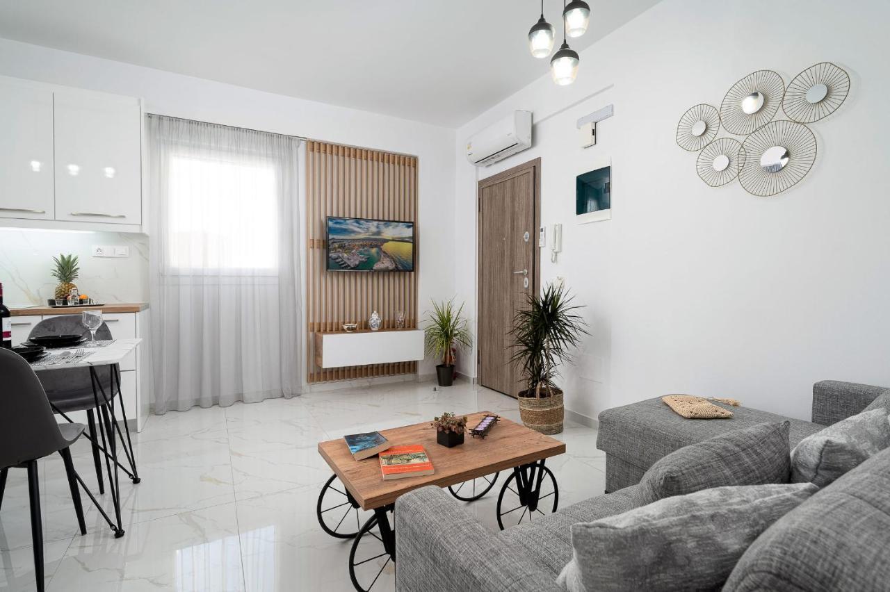 Amersa Luxury Apartment Heraklion Exteriör bild